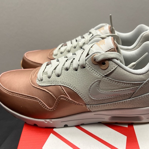 Women’s Air Max Ultra SE - Brand new in box - Size 6.5 - Picture 2 of 9